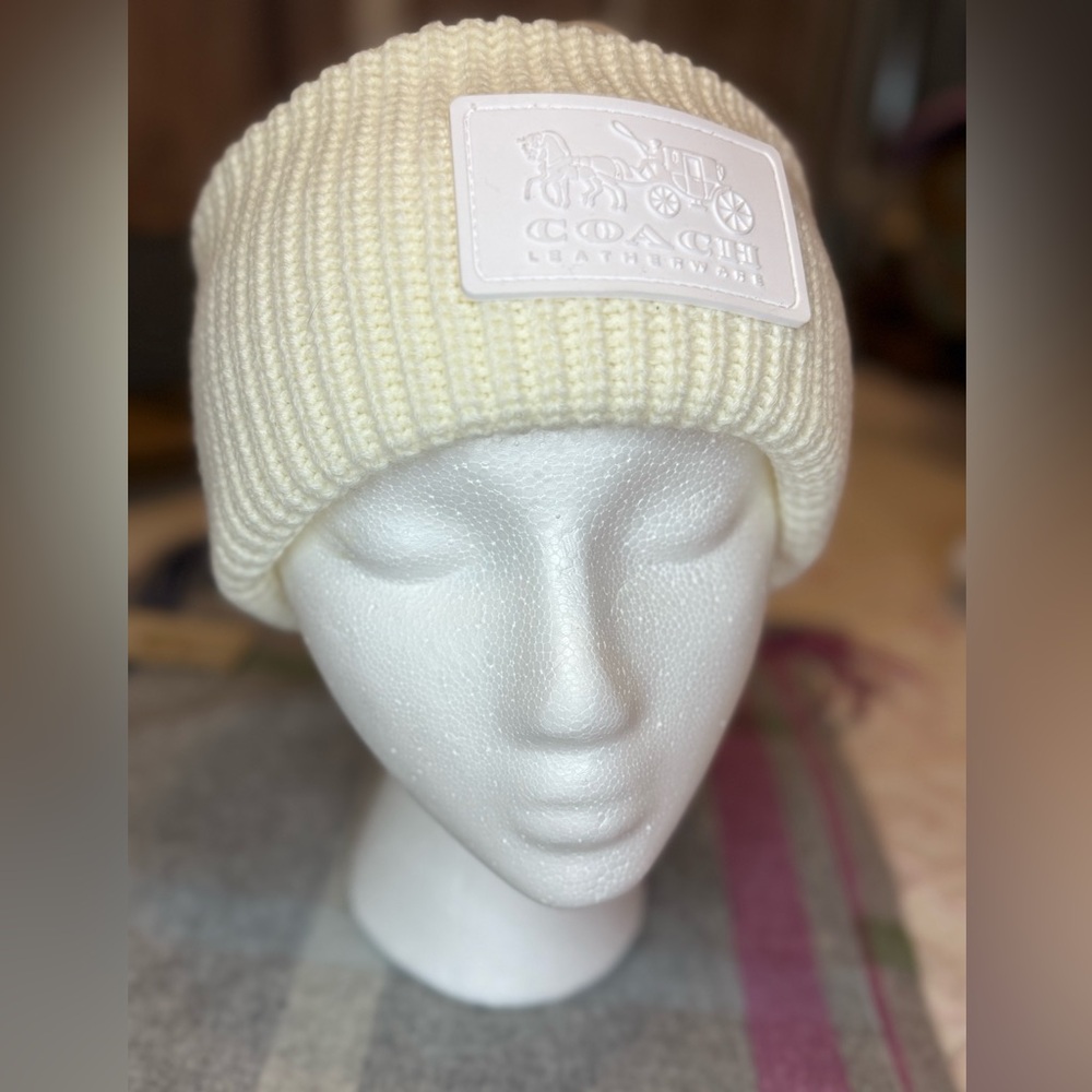 Coach Ribbed Knit Beanie in Cream (Heritage / Leatherware collection)